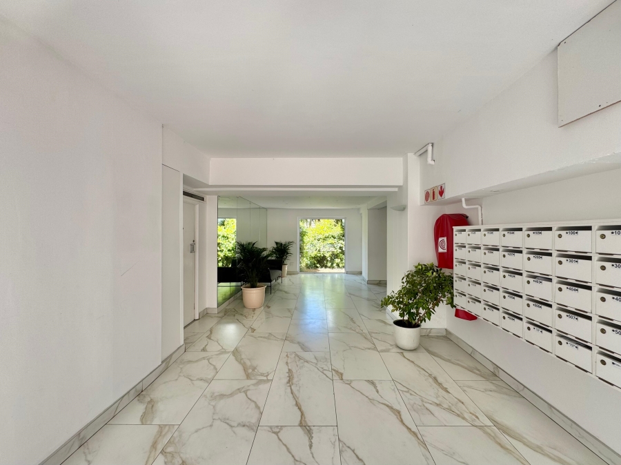 1 Bedroom Property for Sale in Rosebank Western Cape